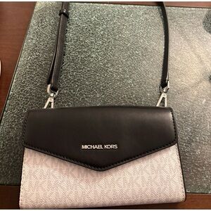 Michael Kors Black and White Crossbody Bag